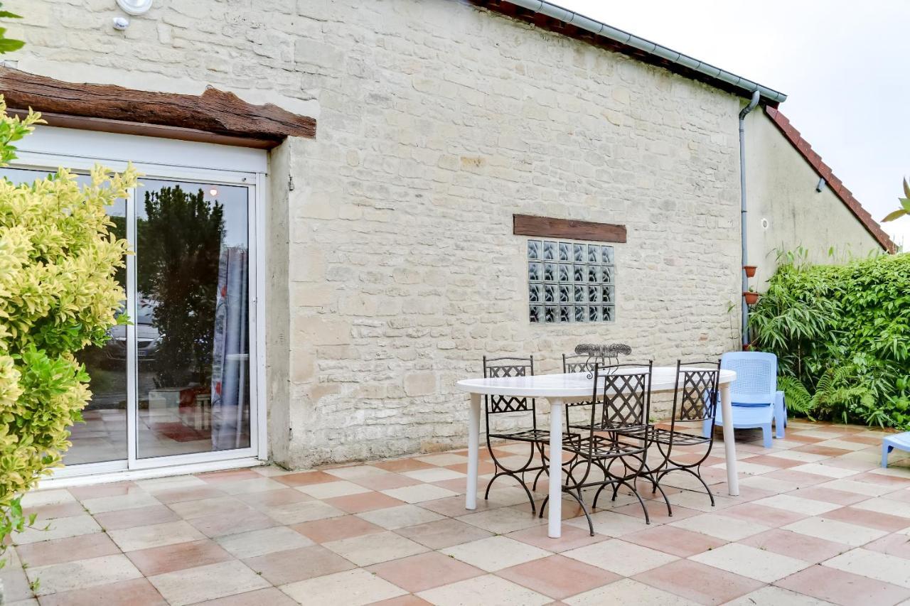 Isida, Maison Spacieuse Avec Terrasse Et Stationnement Кан Екстериор снимка